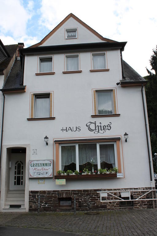 Pension Haus Thies Кохем Екстериор снимка